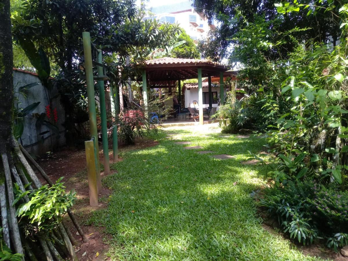 Lindas Suites A Uma Quadra Da Praia E Centro ウバトゥバ エクステリア 写真